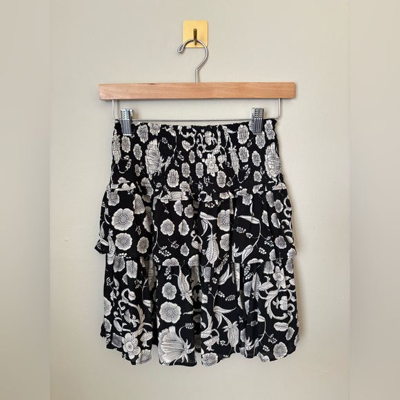 Anthropologie Dresses & Skirts - NWT XXS Anthropologie Black and Cream Floral Tiered Mini Skirt